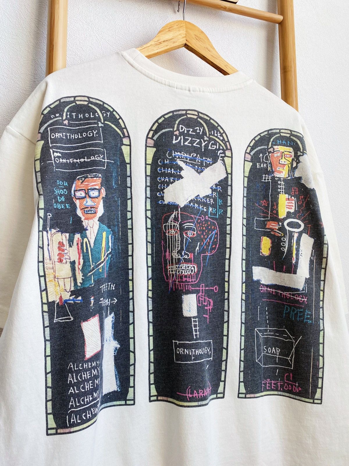 H&M × Jean-Michel Basquiat × Who Decides War WHO DECIDES WAR x BASQUIAT x H&M RELAXED FIT COTTON T-SHIRT Size US XL / EU 56 / 4 - 11 Thumbnail