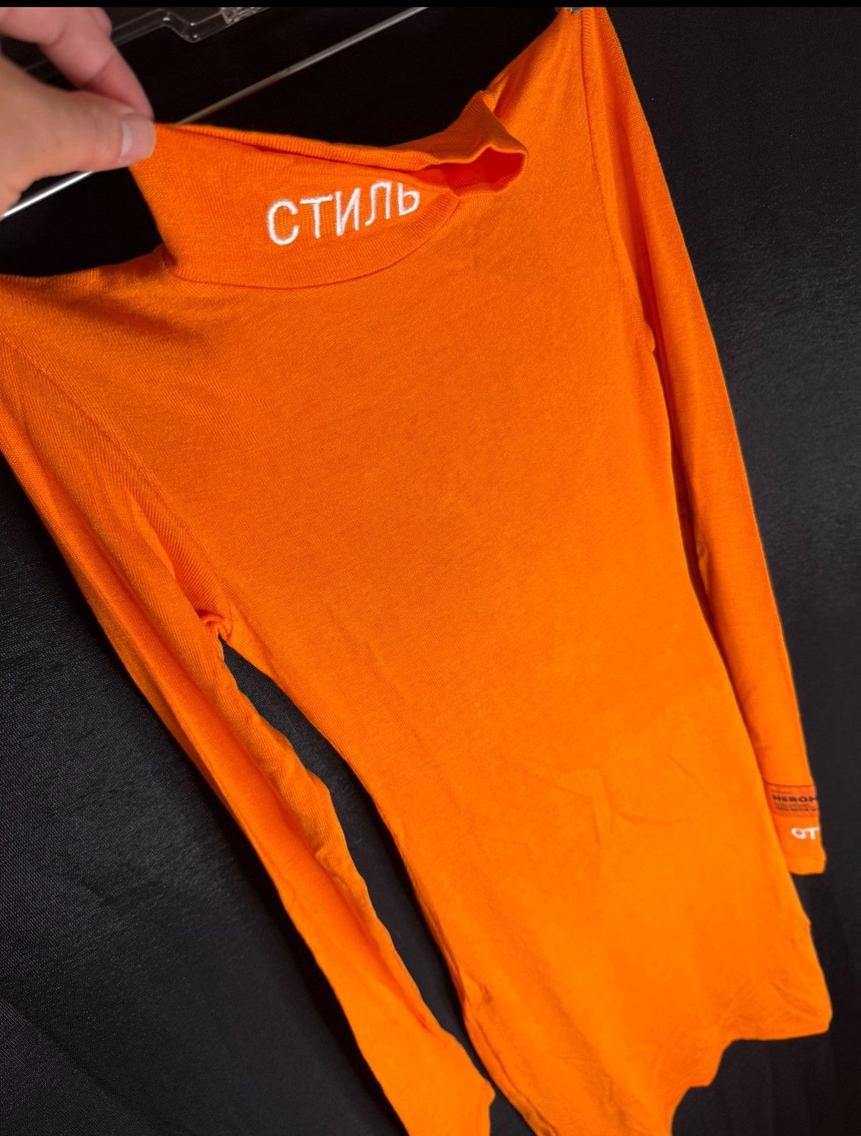 Heron Preston Heron Preston Orange “СТИЛЬ” Mock Neck Long Sleeve Top Size XS / US 0-2 / IT 36-38 - 2 Thumbnail