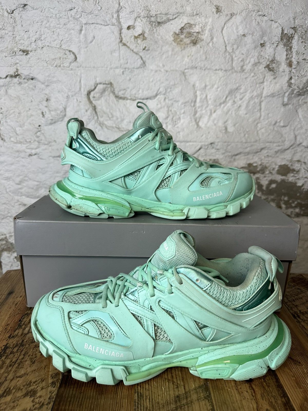 Balenciaga Balenciaga Track Runner Tiffany Sneaker Size 44 Size US 11 / EU 44 - 1 Thumbnail