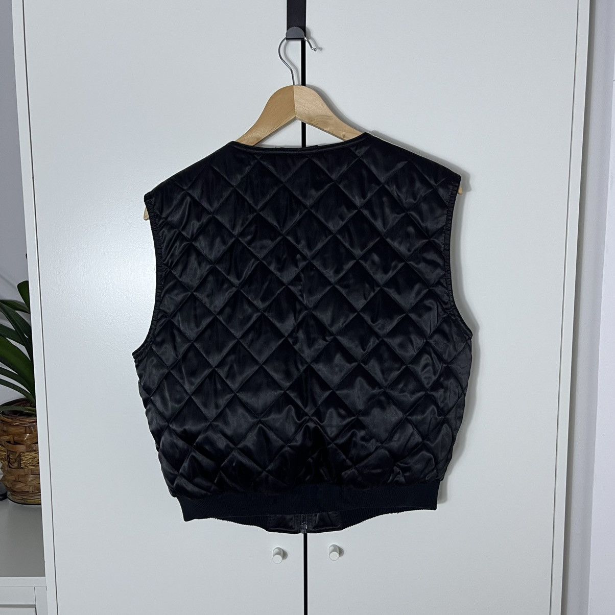 Adidas Vintage Adidas Quilted Cropped Black Vest Streetwear Y2K Size M / US 6-8 / IT 42-44 - 10 Thumbnail