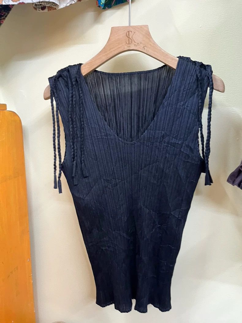 Issey Miyake Vintage Issey Miyake Pleated Sleeveless Top - dmc Size US M / EU 48-50 / 2 - 1 Thumbnail