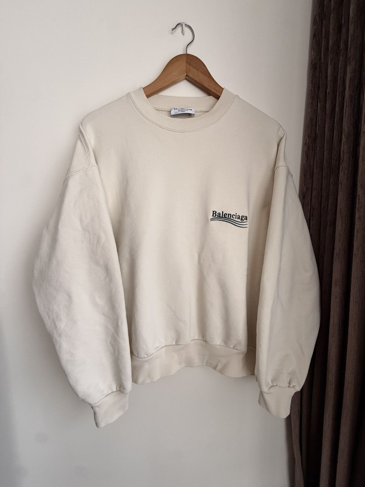 Balenciaga Balenciaga Political Campaign Embroidered Sweatshirt – Cream Size US XS / EU 42 / 0 - 1 Thumbnail
