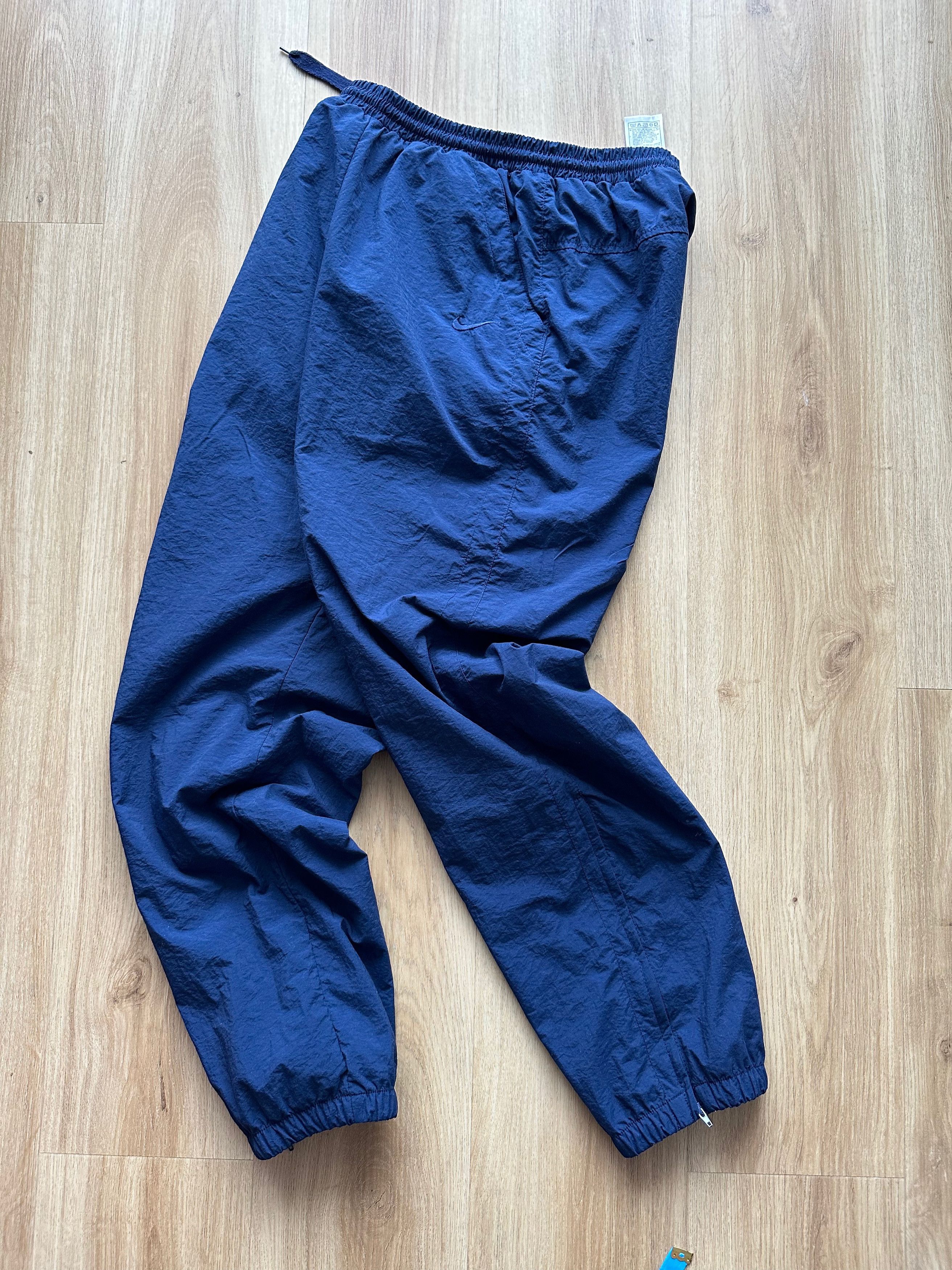 Vintage 90's NIKE vintage nylon navy track pants drill swoosh Size US 32 / EU 48 - 1 Thumbnail