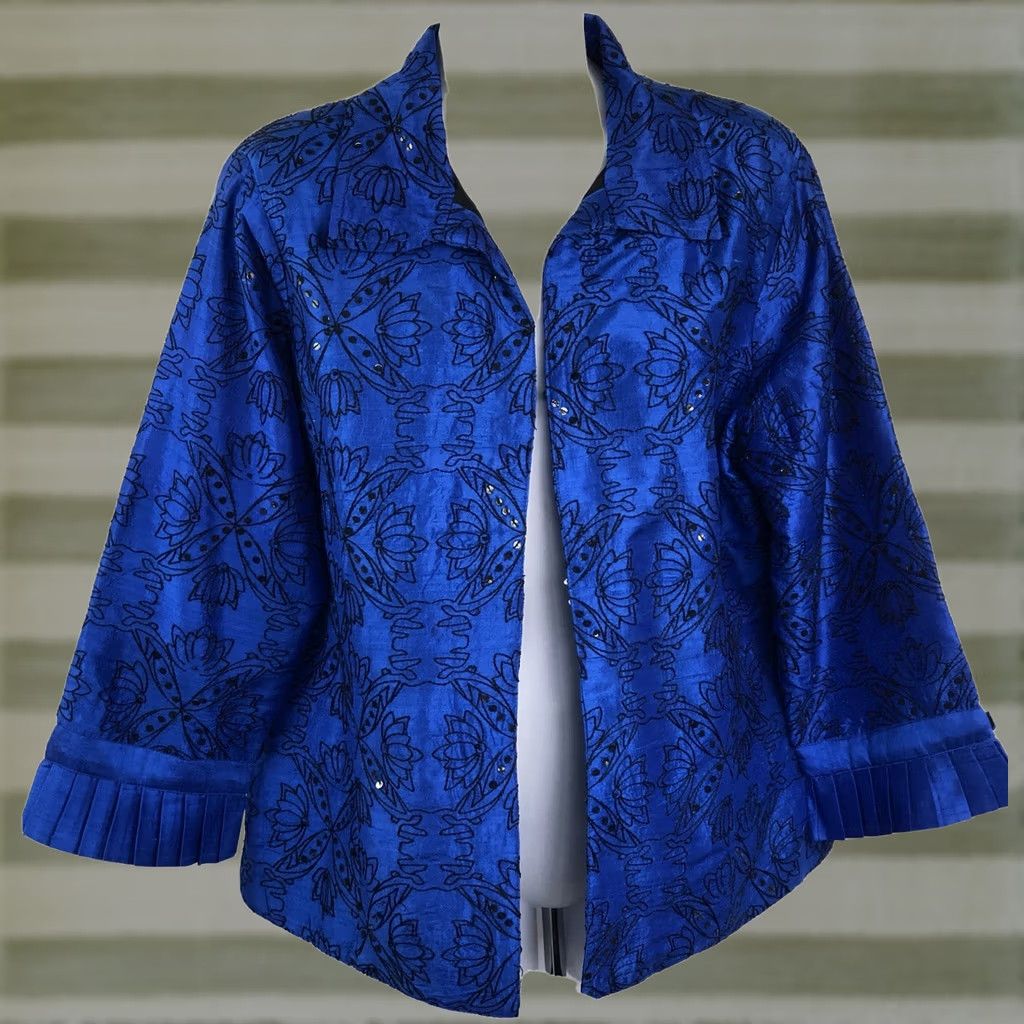 Vintage Bleu Bayou Silk Jacket L Blue Beaded Pleat Cuff Open Front Sleeve Women Kimono 100% Silk Glam Boutique Size L / US 10 / IT 46 - 1 Thumbnail