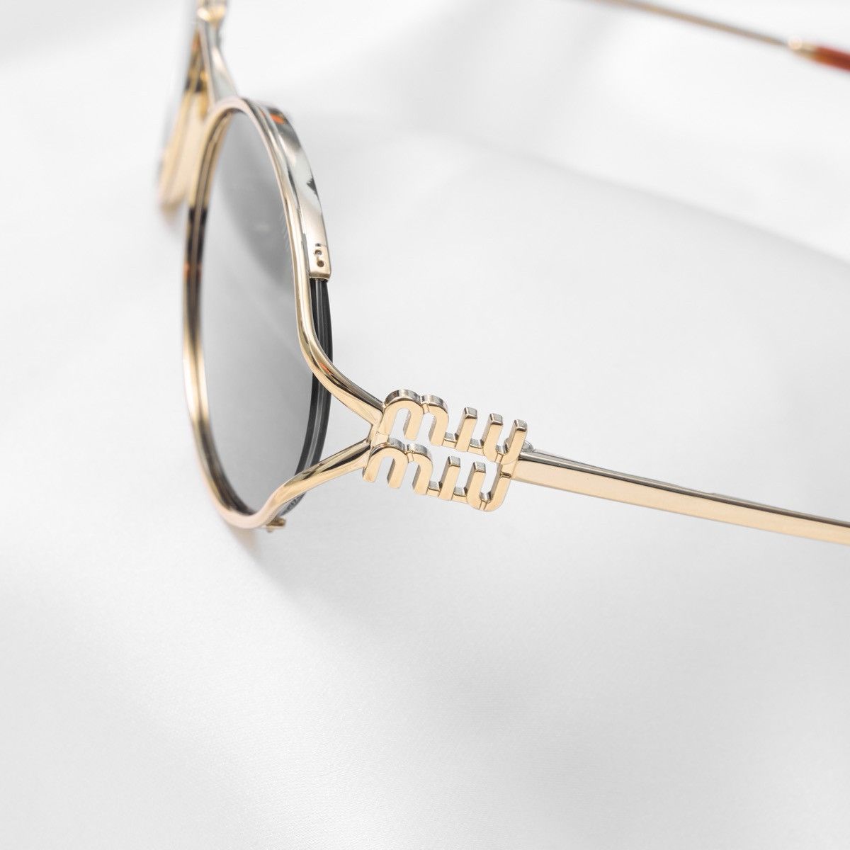 Miu Miu MIU MIU 0MU 52YS 7OE01T SUNGLASSES Size ONE SIZE - 3 Thumbnail