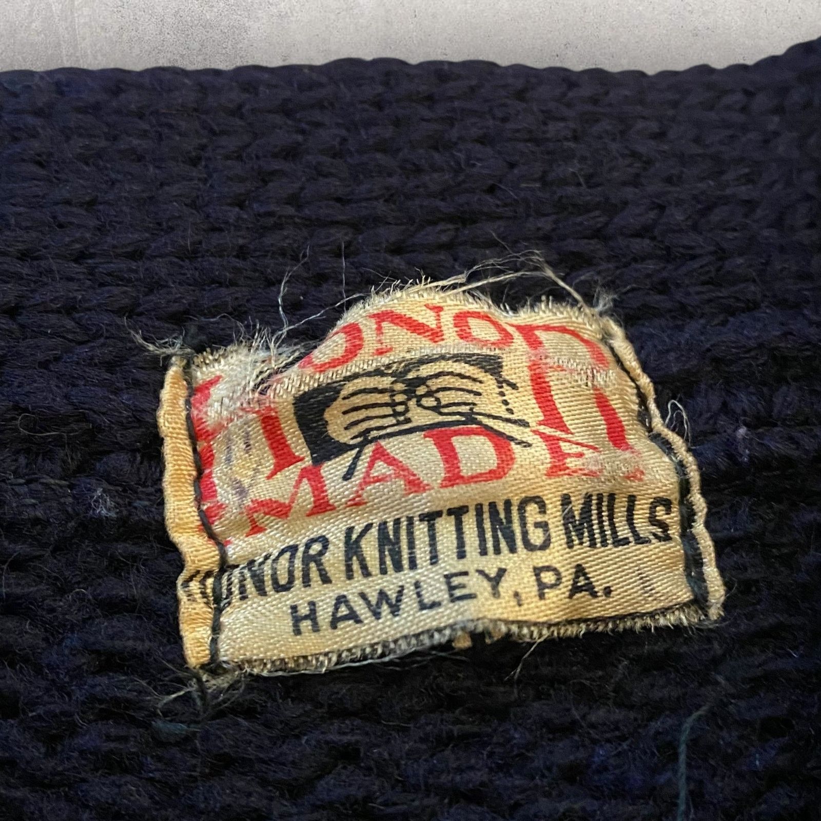 Vintage True Vintage 1950s Honor Knitting Mills Wool Cardigan Size US M / EU 48-50 / 2 - 3 Thumbnail