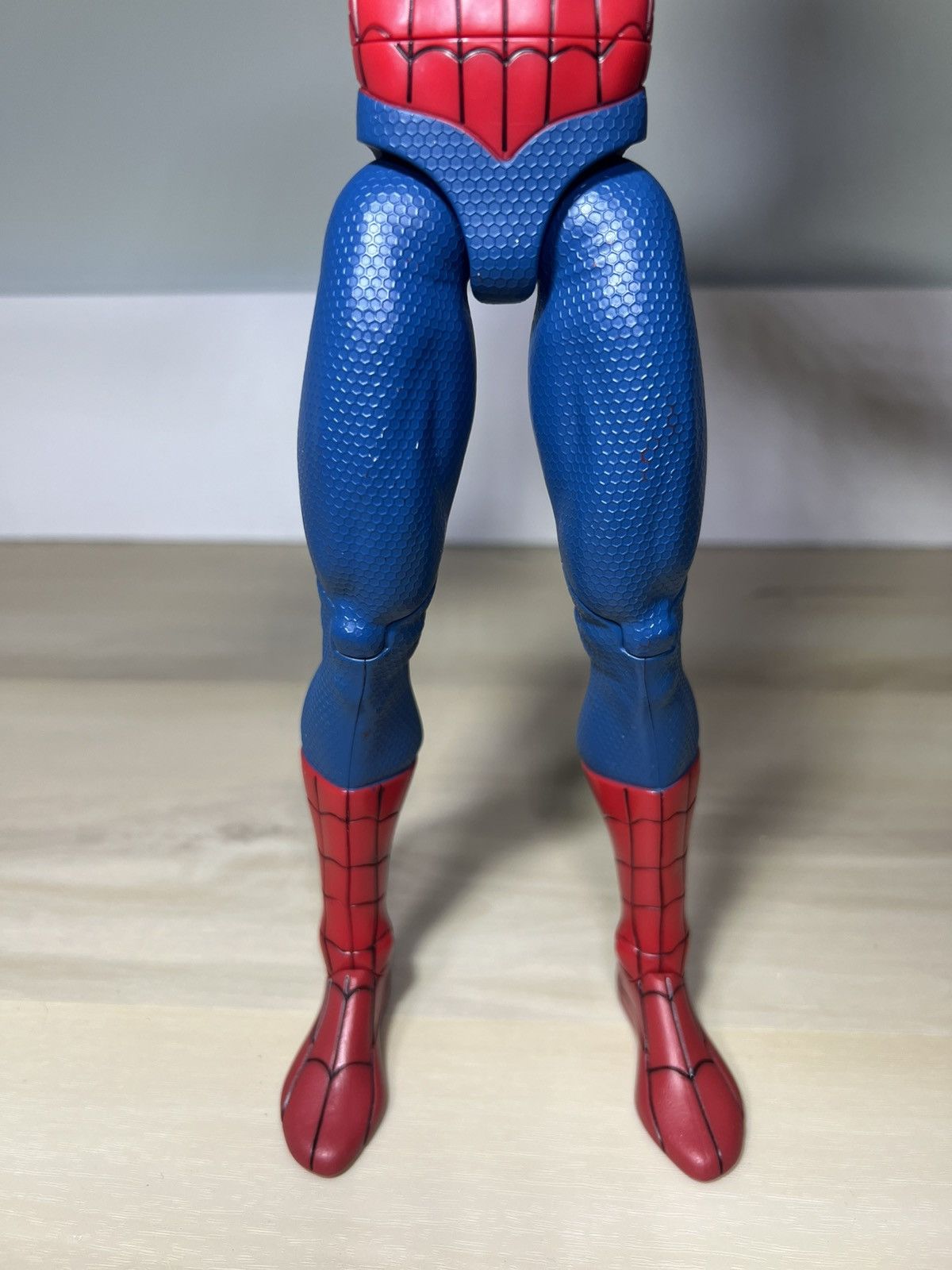 Marvel Comics SPIDER-MAN 14” WEB SLING SOUND Action Figure Articulated Size ONE SIZE - 3 Thumbnail