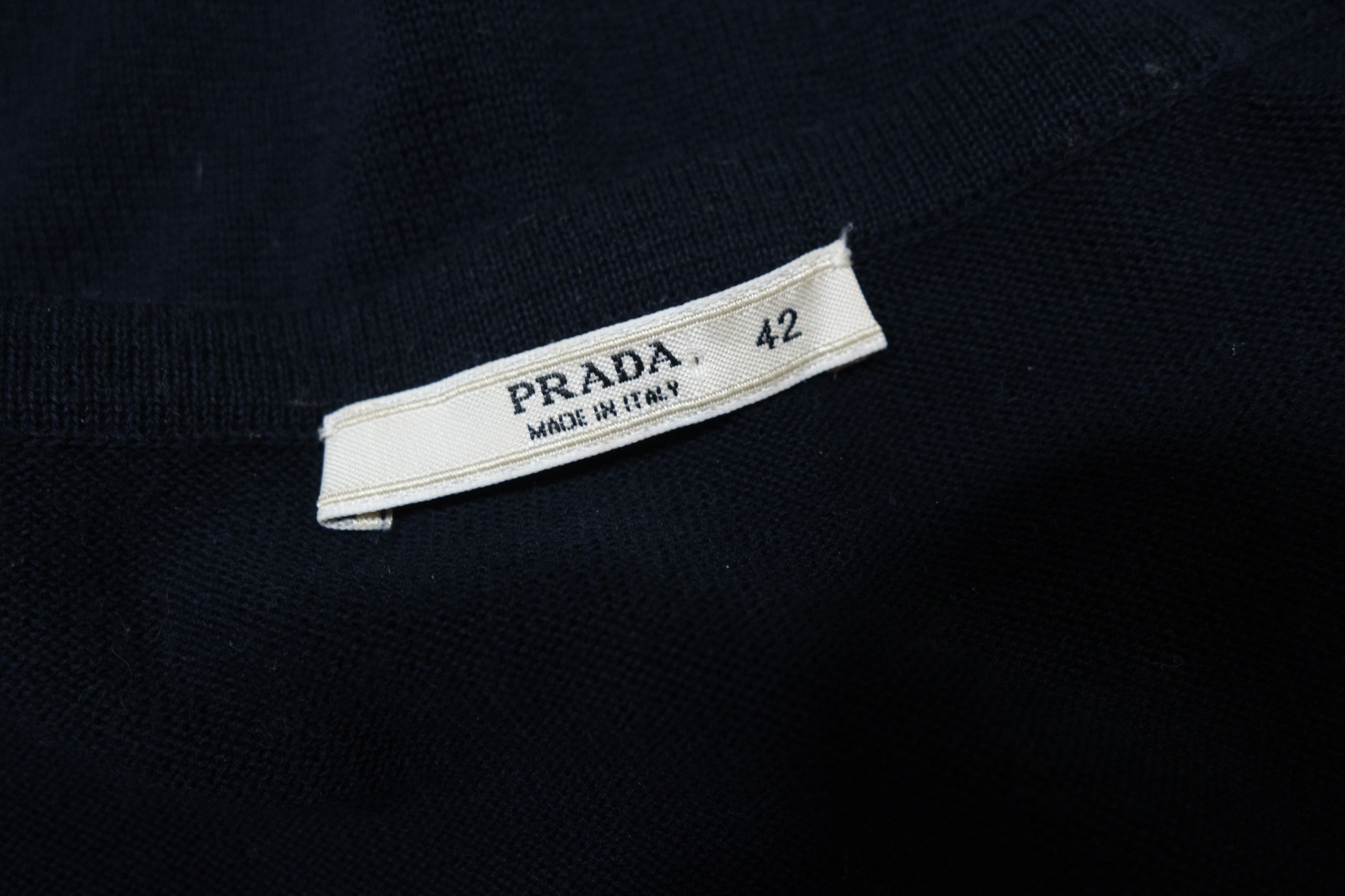 Prada Prada Fine Knit Short Sleeve Scoop Neck Top Made in Italy Size M / US 6-8 / IT 42-44 - 7 Thumbnail