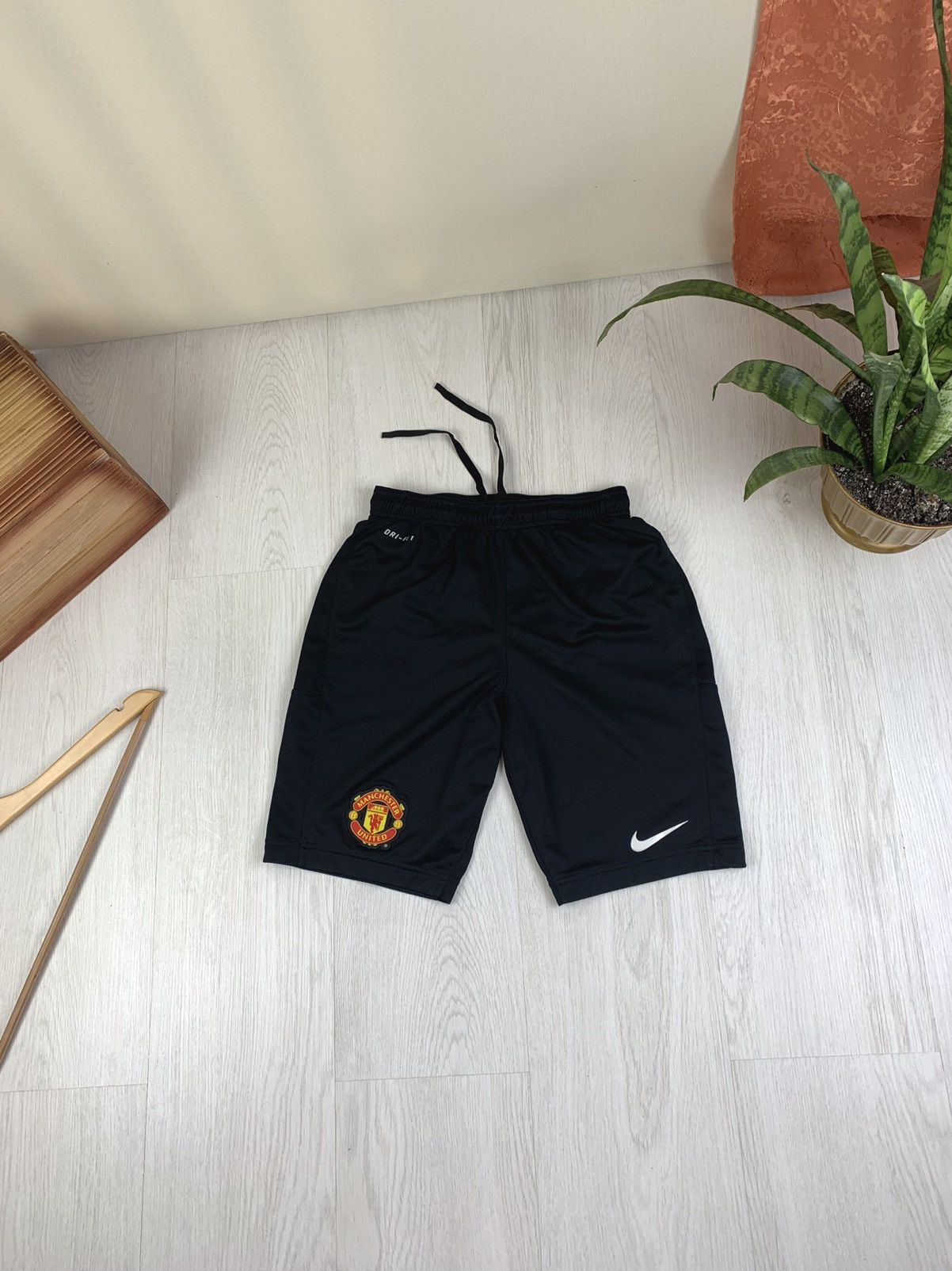 Nike Nike Manchester United 2012 Shorts Black Size S Size US 29 - 1 Thumbnail