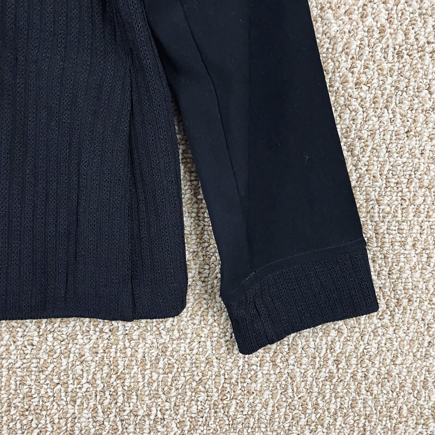 Vintage St John Jacket Medium Ribbed Sanatana Knit Black Wool Short Sleeve? (Note: The original title does not specify short sleeves; keep as Jacket) Size M / US 6-8 / IT 42-44 - 6 Thumbnail