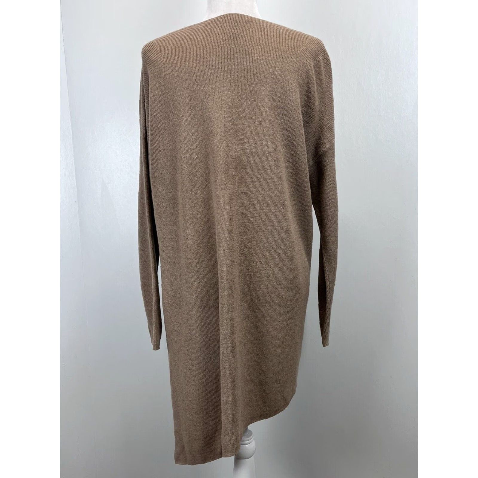 Eileen Fisher Eileen Fisher 100% Merino Wool Tunic Sweater Tan Adult Small Oversize Long Sleeve Boat Neck Womens Size S / US 4 / IT 40 - 3 Thumbnail