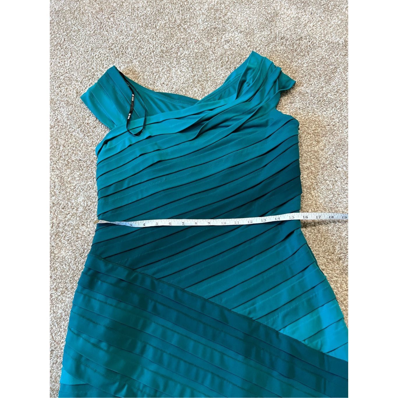 Tadashi Shoji Tadashi Collection dress size L Size L / US 10 / IT 46 - 10 Thumbnail