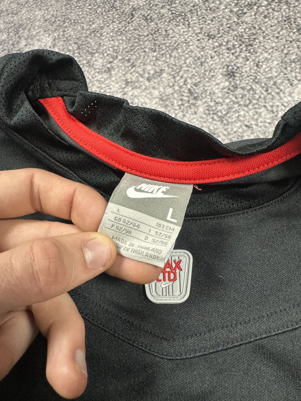 Nike Vintage Max LTD Nike Tank Top Streetwear Rare Casual USA L Size US L / EU 52-54 / 3 - 3 Thumbnail