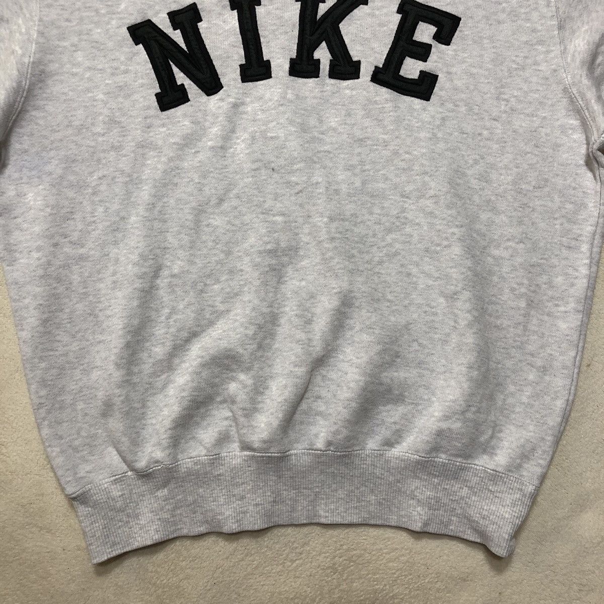 Nike × Vintage VINTAGE 90s NIKE Embroidered Spellout Logo Sweatshirt Size US M / EU 48-50 / 2 - 3 Thumbnail