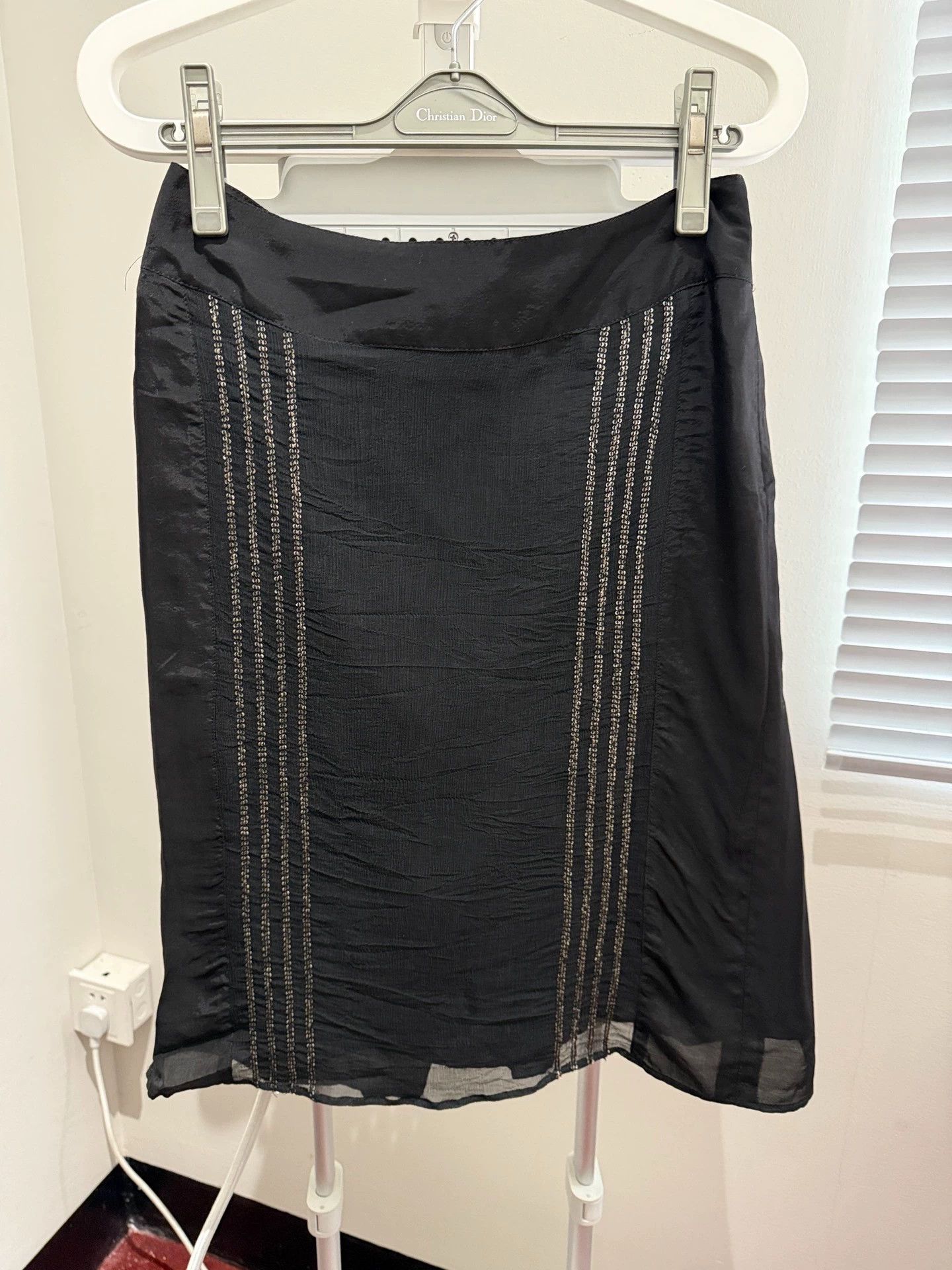 Share Spirit Homme ShareSpirit Women's Black Beaded Silk Midi Skirt 36 Size 25" / US 0 / IT 36 - 2 Thumbnail