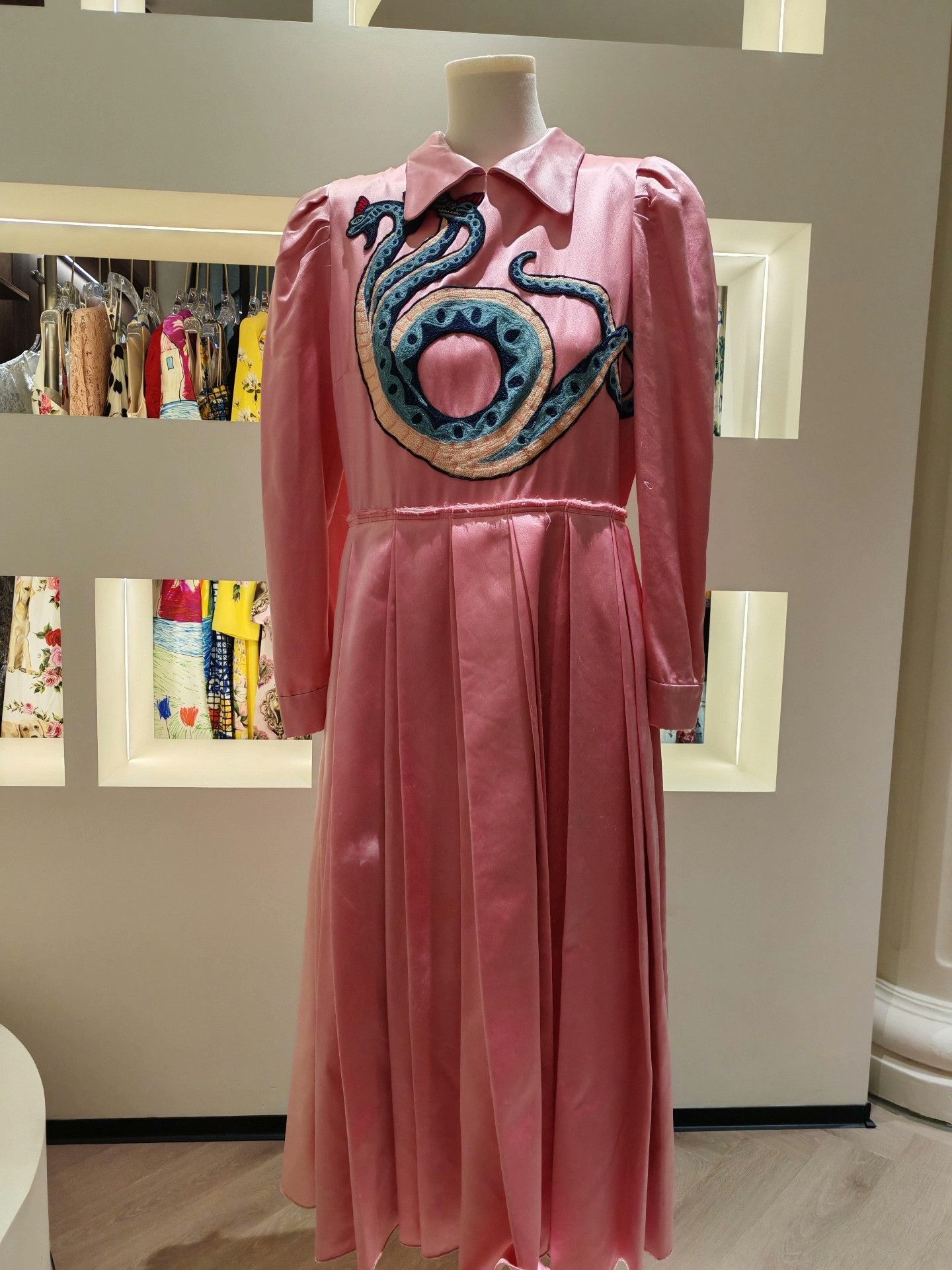 Gucci Gucci Pink Satin Dress Size 42 Size M / US 6-8 / IT 42-44 - 1 Thumbnail