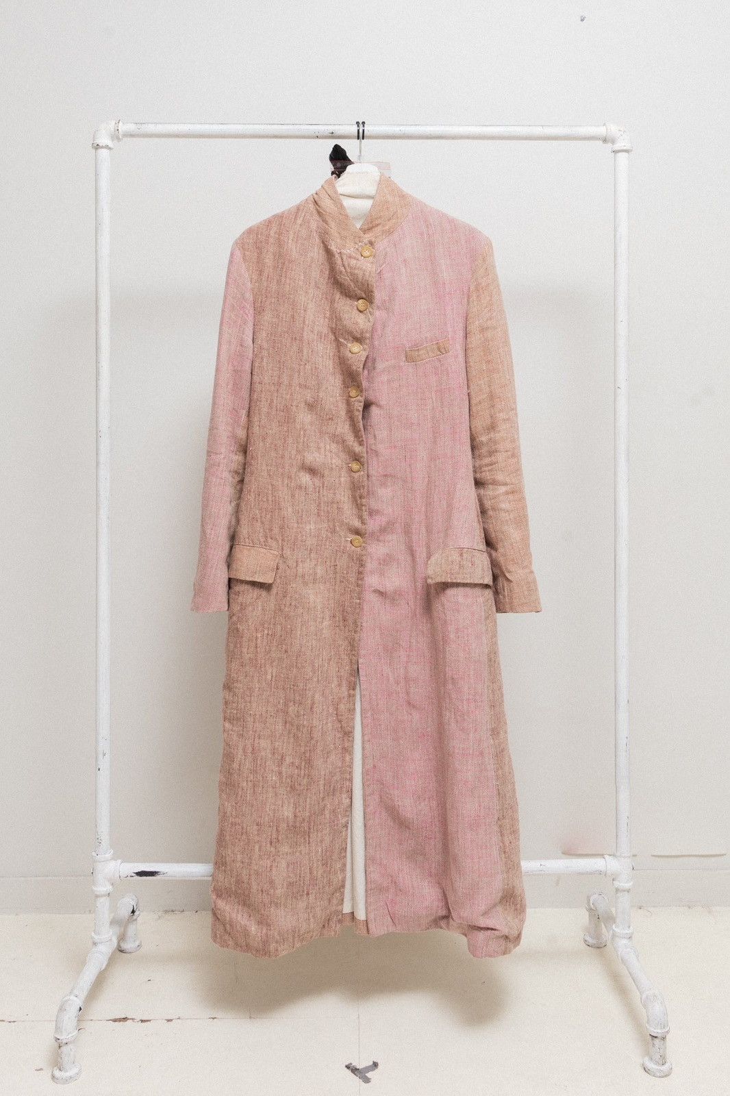Paul Harnden Shoemakers Antique pink handmade long linen coat with cotton lining Size L / US 10 / IT 46 - 1 Thumbnail