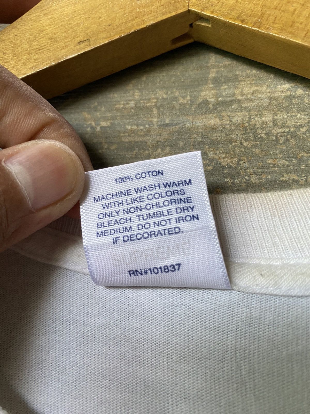 Supreme Supreme “ No More Shit “ FW20 Size US L / EU 52-54 / 3 - 6 Thumbnail