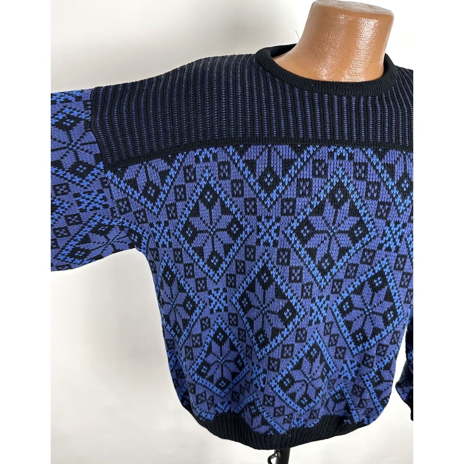 Vintage VINTAGE 80s Fairisle Ski Sweater L Blue Black Knit Retro Mens Size US L / EU 52-54 / 3 - 4 Thumbnail