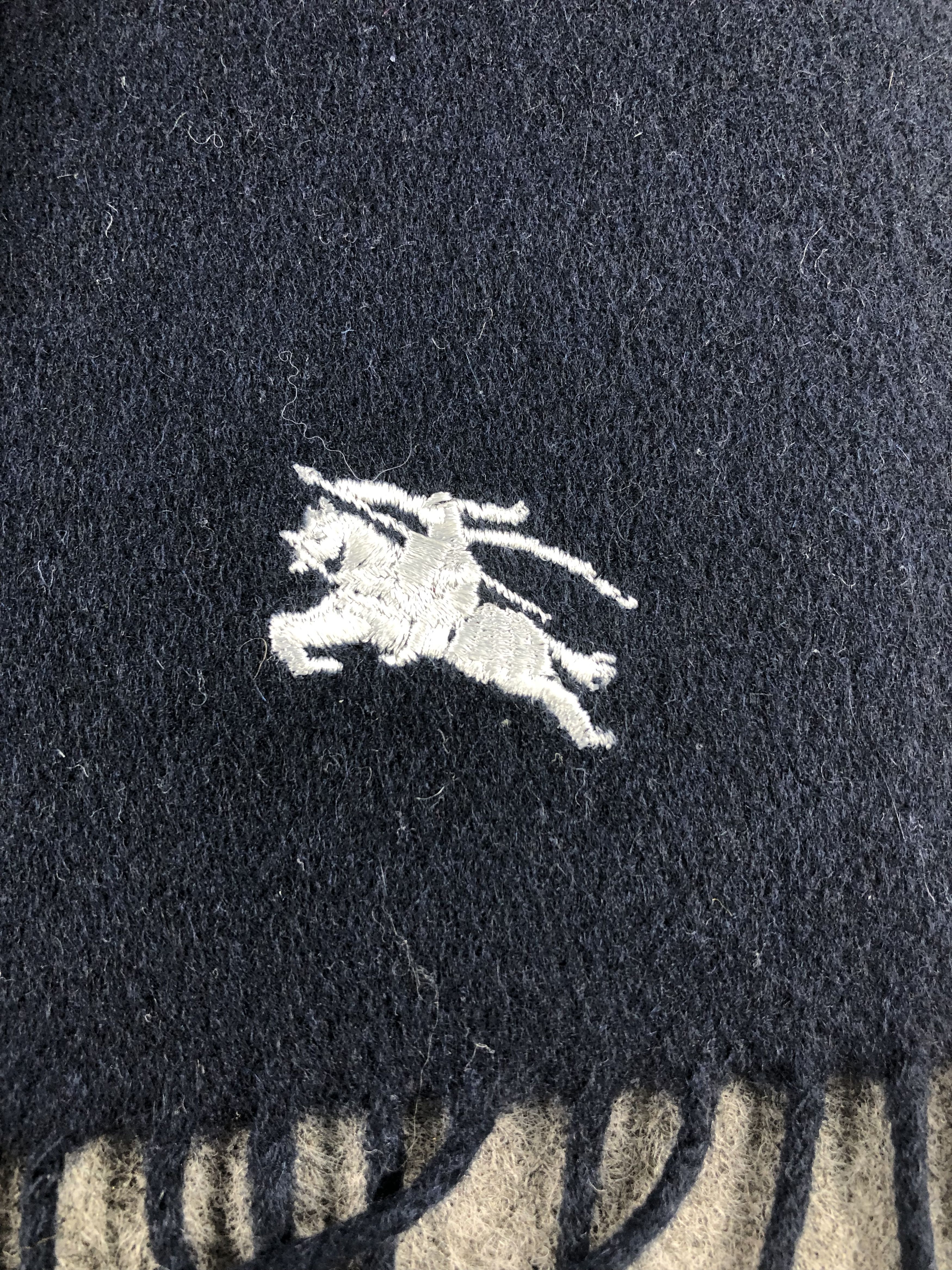 Burberry Burberry Scarf / Muffler / Neckwear Size ONE SIZE - 5 Thumbnail