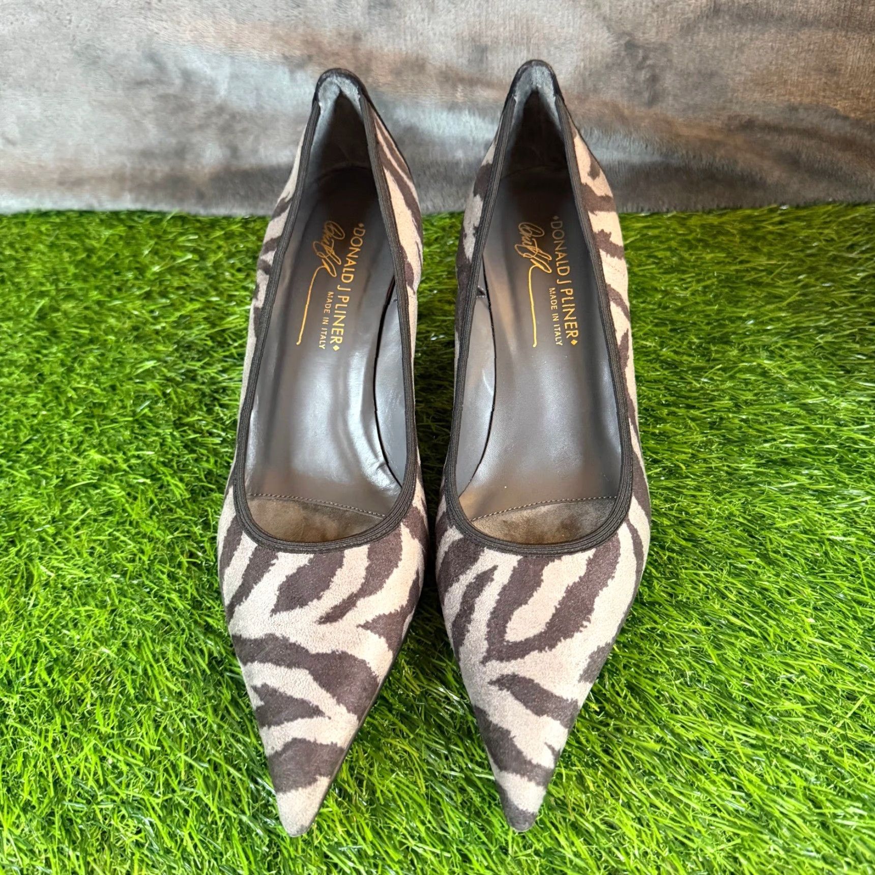 Donald Pliner Donald J Pliner Rena Zebra Pumps Womens 7M Pump Pointed Toe Kitten Heel Suede Grey Black Zebra Print Italy Contemporary Women’s Shoes Size US 7 / IT 37 - 4 Thumbnail
