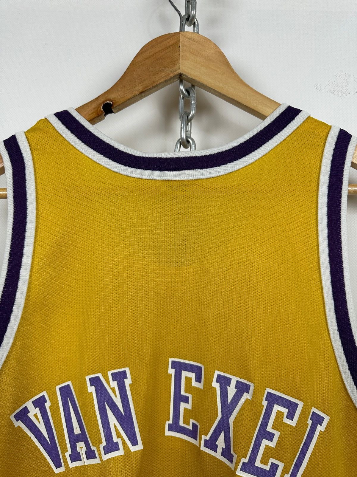Champion Vintage Los Angeles Lakers Champion Van Exel #9 Jersey Size US S / EU 44-46 / 1 - 16 Thumbnail