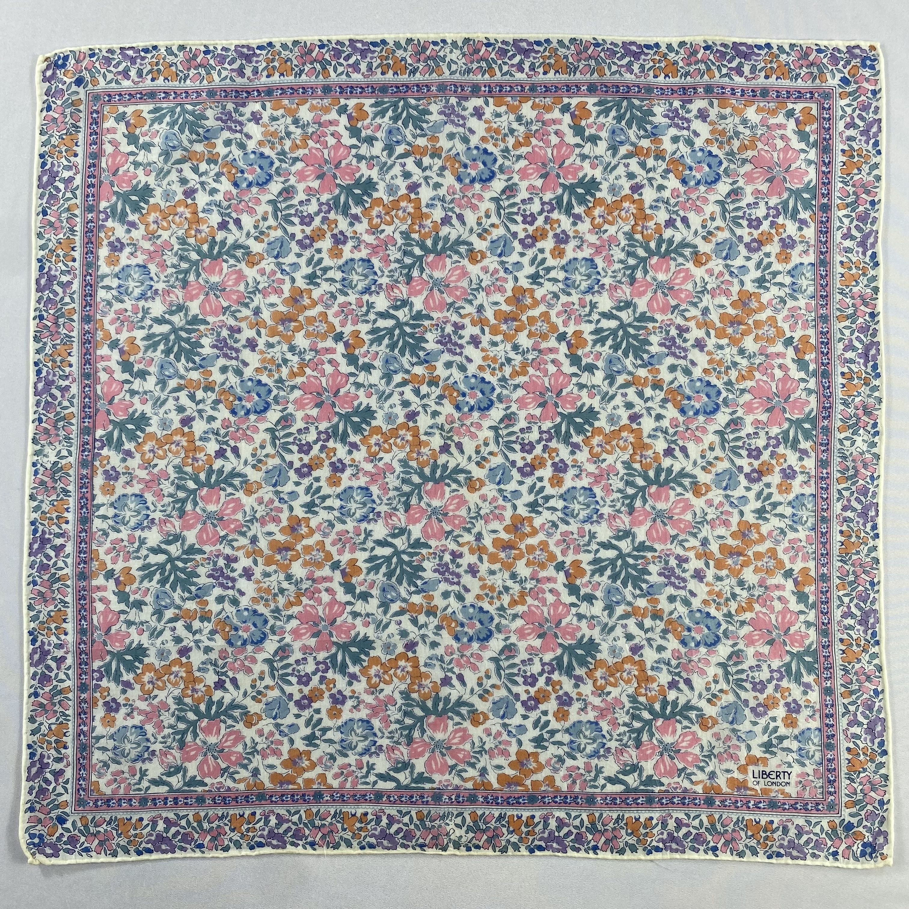 Liberty × Vintage Liberty Neckerchief / Bandana / Handkerchief-P555 Size ONE SIZE - 1 Thumbnail