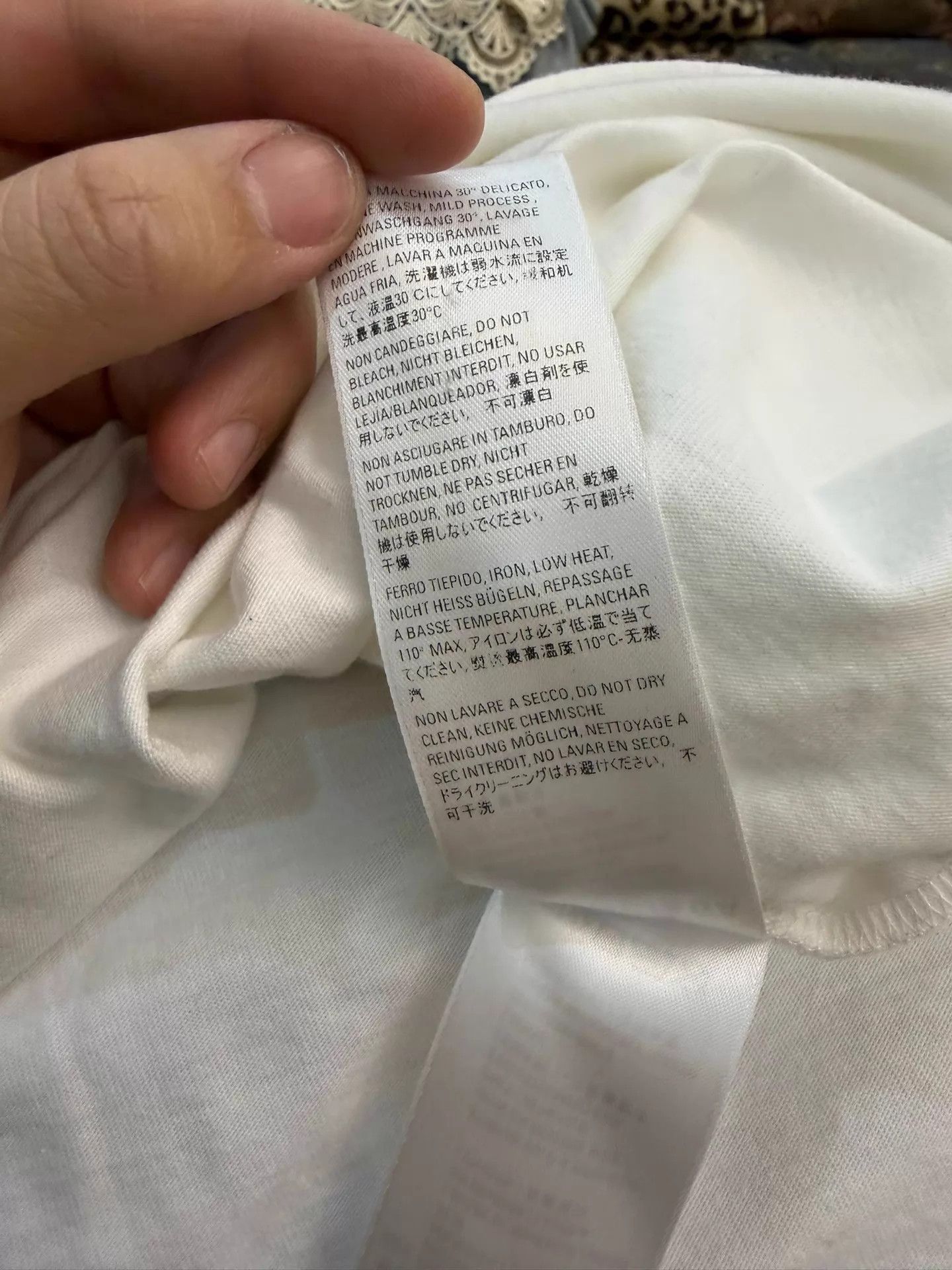 Balenciaga Balenciaga Oversized White Embroidered T-Shirt Size 2 Size US M / EU 48-50 / 2 - 6 Thumbnail