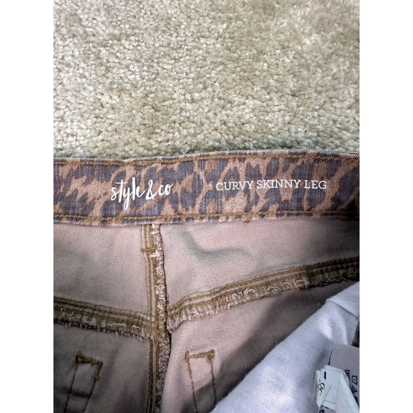 Style & Co Style & Co Women Skinny Jeans Leopard Print Brown Size 4 Stretch Curvy-Fit Size 27" / US 4 / IT 40 - 6 Thumbnail