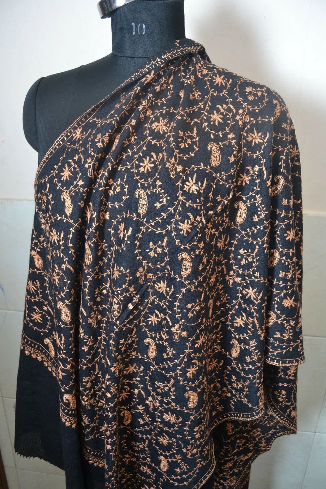 Other Kashmiri Pashmina MICRO HAND EMBROIDERED Jaal Stole Size ONE SIZE - 3 Thumbnail