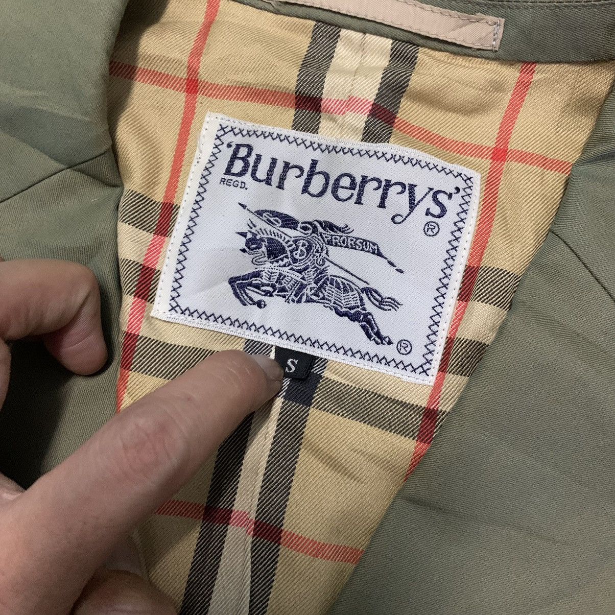 Burberry × Designer × Vintage Vintage Burberrys Trench Coat Indigo Two Tones Colourways Size US S / EU 44-46 / 1 - 4 Thumbnail