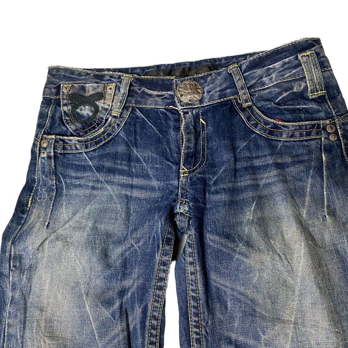 If Six Was Nine × Japanese Brand × Le Grande Bleu (L.G.B.) Lolita Red Pepper Flared Seawash Patched Jeans Size US 28 / EU 44 - 4 Thumbnail