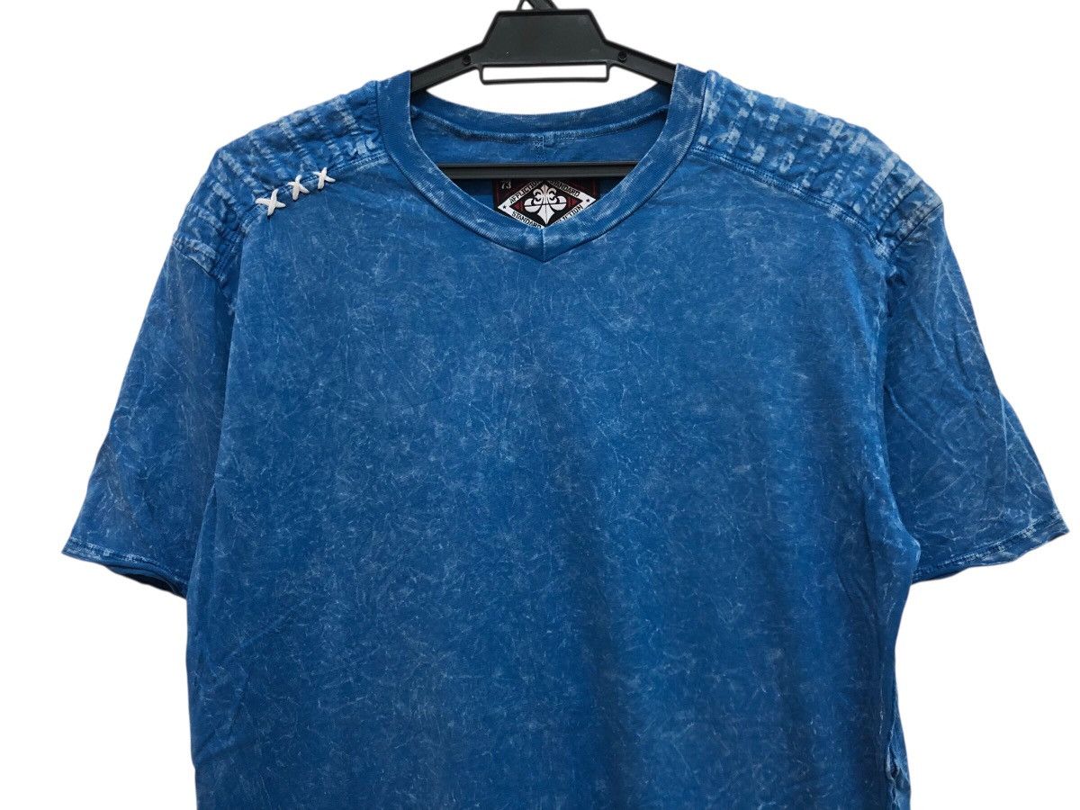 Affliction × Vintage AFFLICTION STANDARD V NECK STONE WASH RAW EDGE CROSS STITCH Size US M / EU 48-50 / 2 - 3 Thumbnail