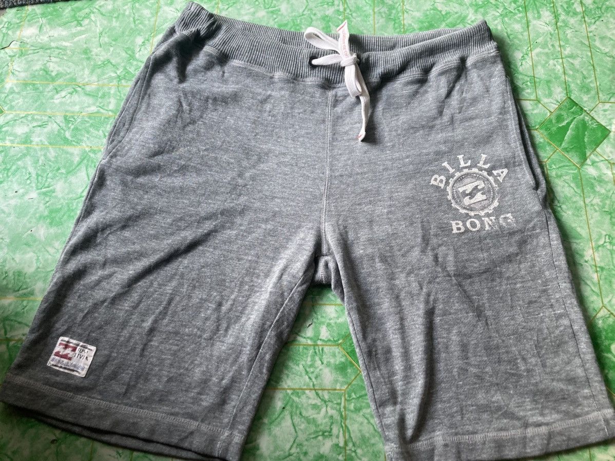 Billabong Vintage Billabong Short Phat Size US 34 / EU 50 - 1 Thumbnail