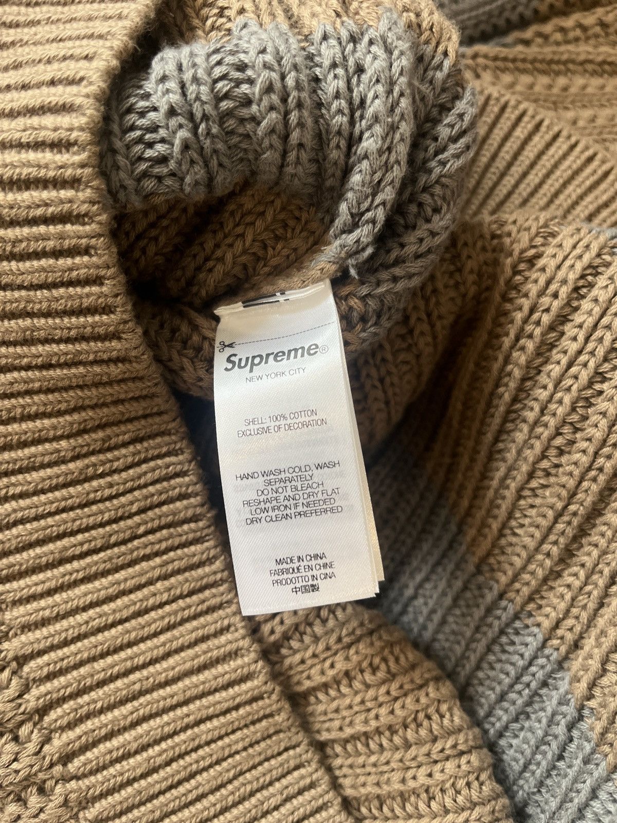 Supreme Supreme Loose Gauge Stripe Small Box Sweater Khaki Size US M / EU 48-50 / 2 - 7 Thumbnail