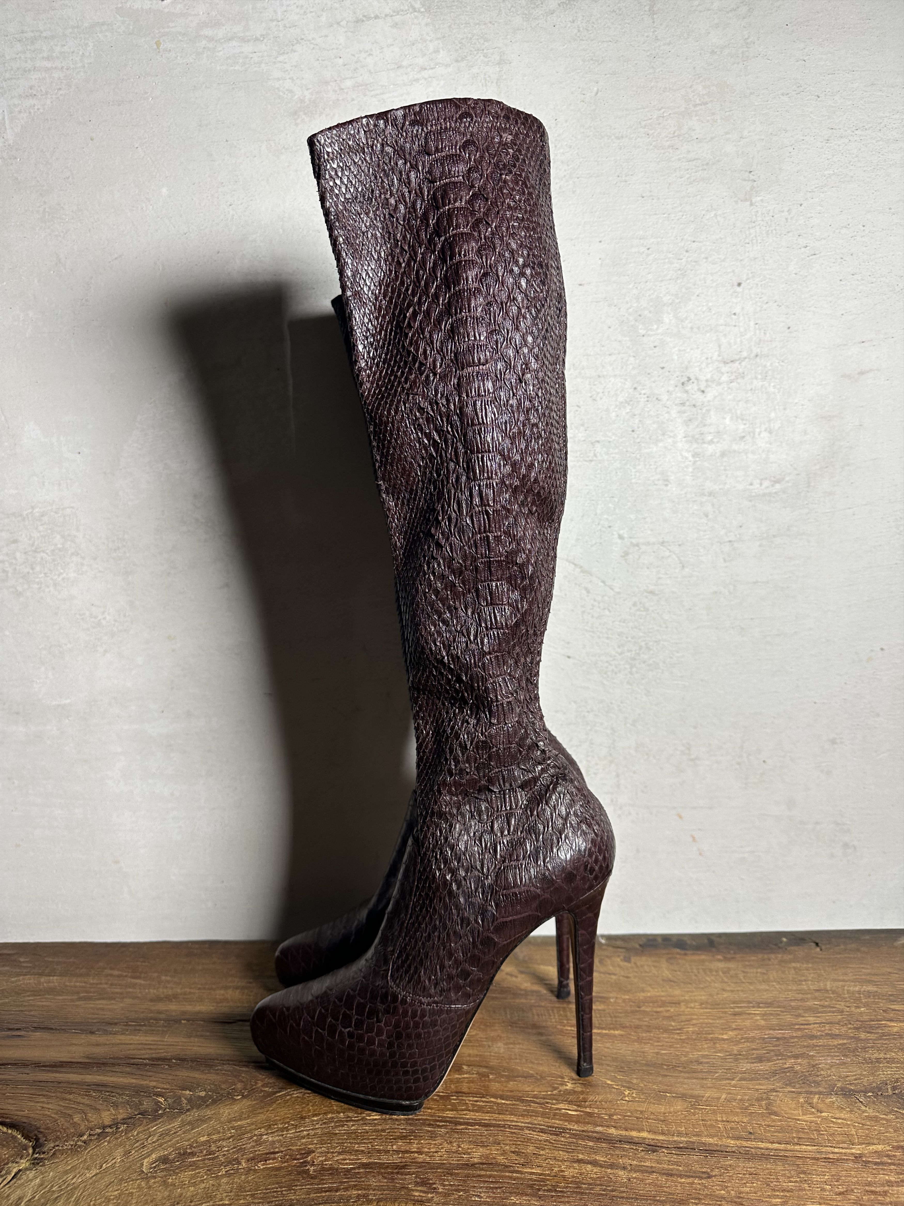 Le Silla Le Silla Python Burdundy Heeled Boots Size US 8 / IT 38 - 4 Thumbnail