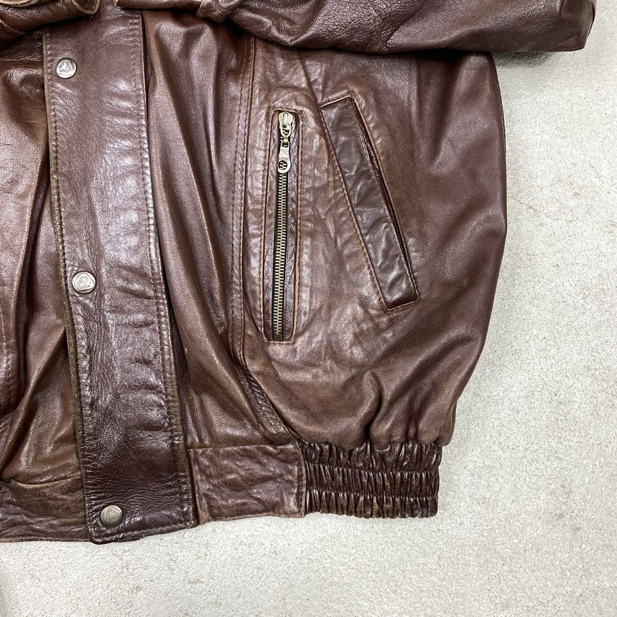 Vintage Leather jacket with lining vintage bomber boxy oversize Size US XL / EU 56 / 4 - 5 Thumbnail