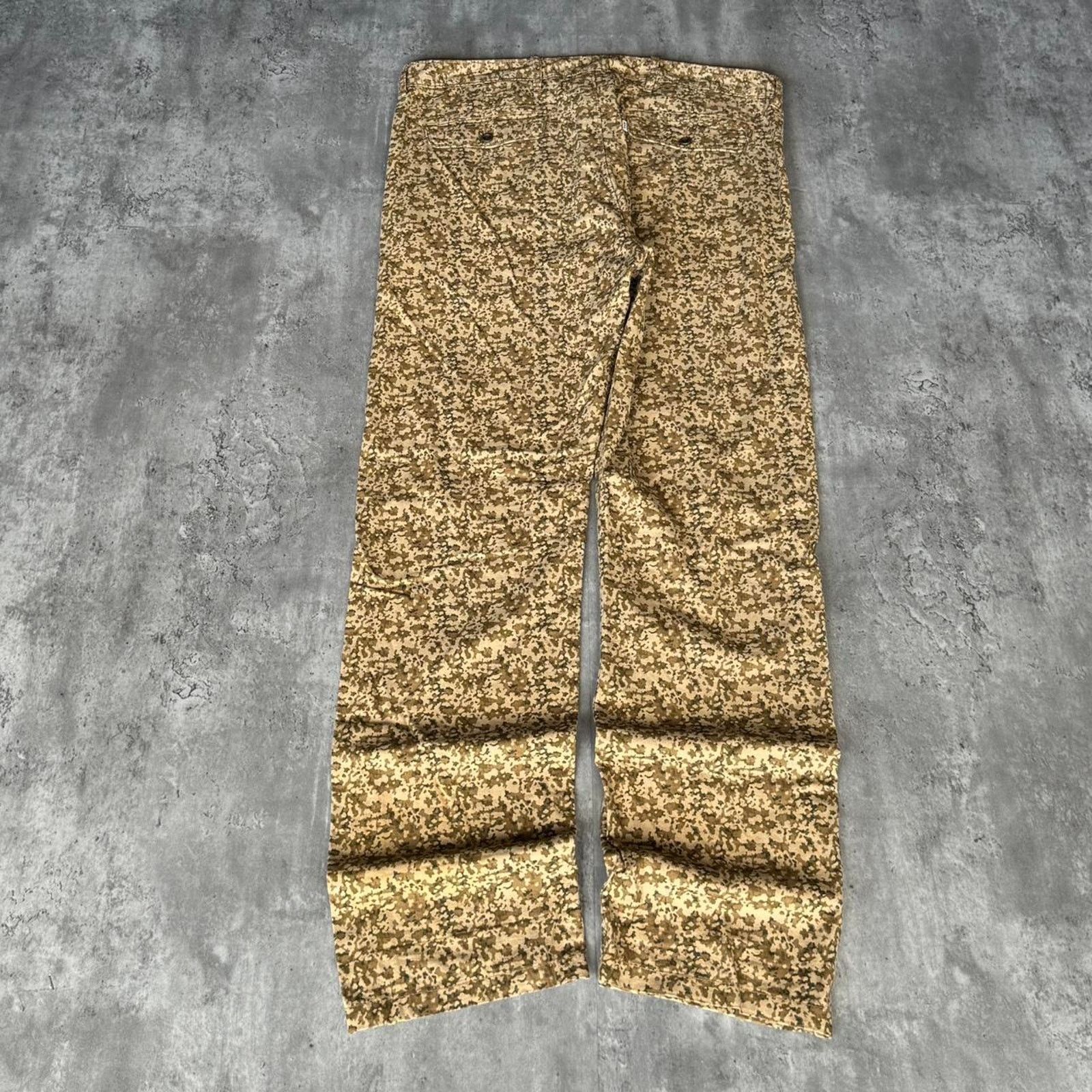 Levi's × Levi's Vintage Clothing Vintage Y2K Levi’s Baggy Camo Cargo Grunge Opium Pants Size US 38 / EU 54 - 2 Thumbnail