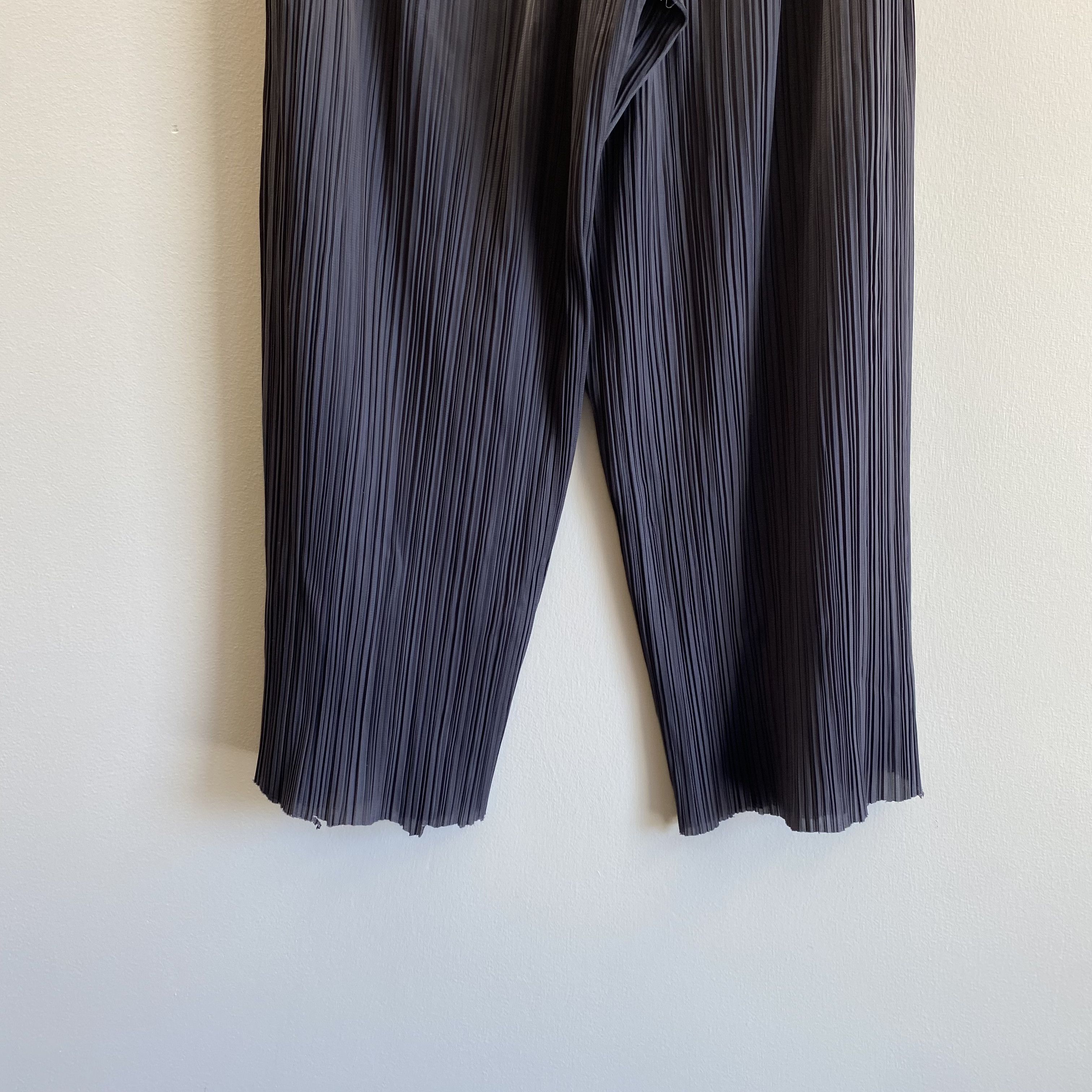 Issey Miyake Issey Miyake Grey Pleats Please Cut Off Caprese Size 24" / US 00 / IT 34 - 6 Thumbnail