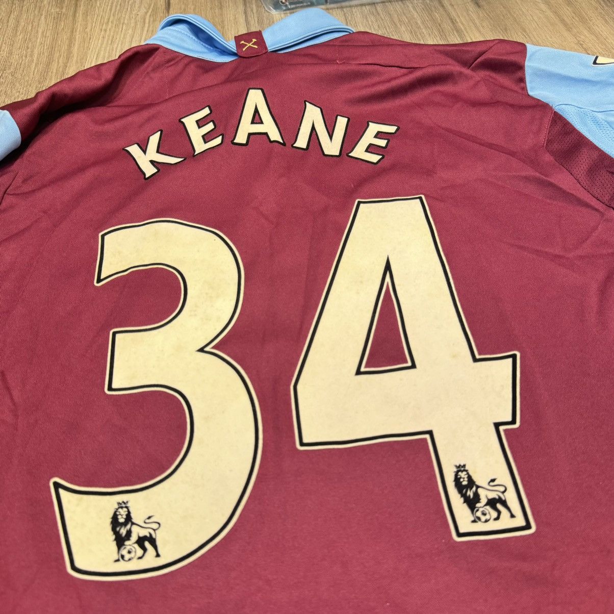 Macron West ham 10/11 home shirt #34 Keane Size US L / EU 52-54 / 3 - 7 Thumbnail