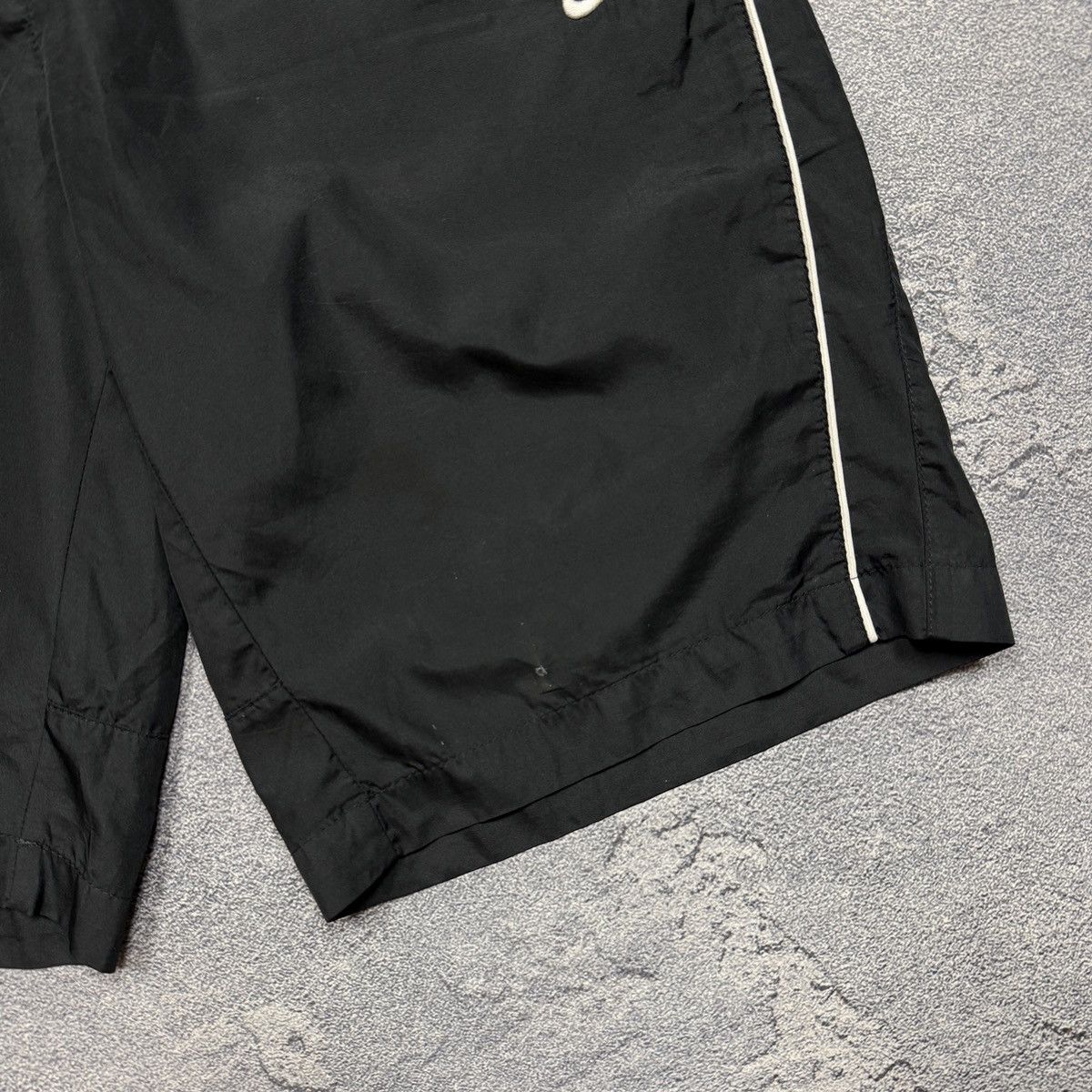 Nike × Vintage Nike Vintage Shorts 90s Size US 30 / EU 46 - 3 Thumbnail