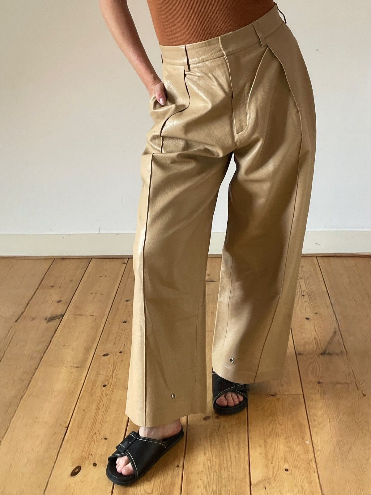 Other Drae Oversized Faux Leather Pants RRP €310 Minimalist Size 28" / US 6 / IT 42 - 1 Thumbnail