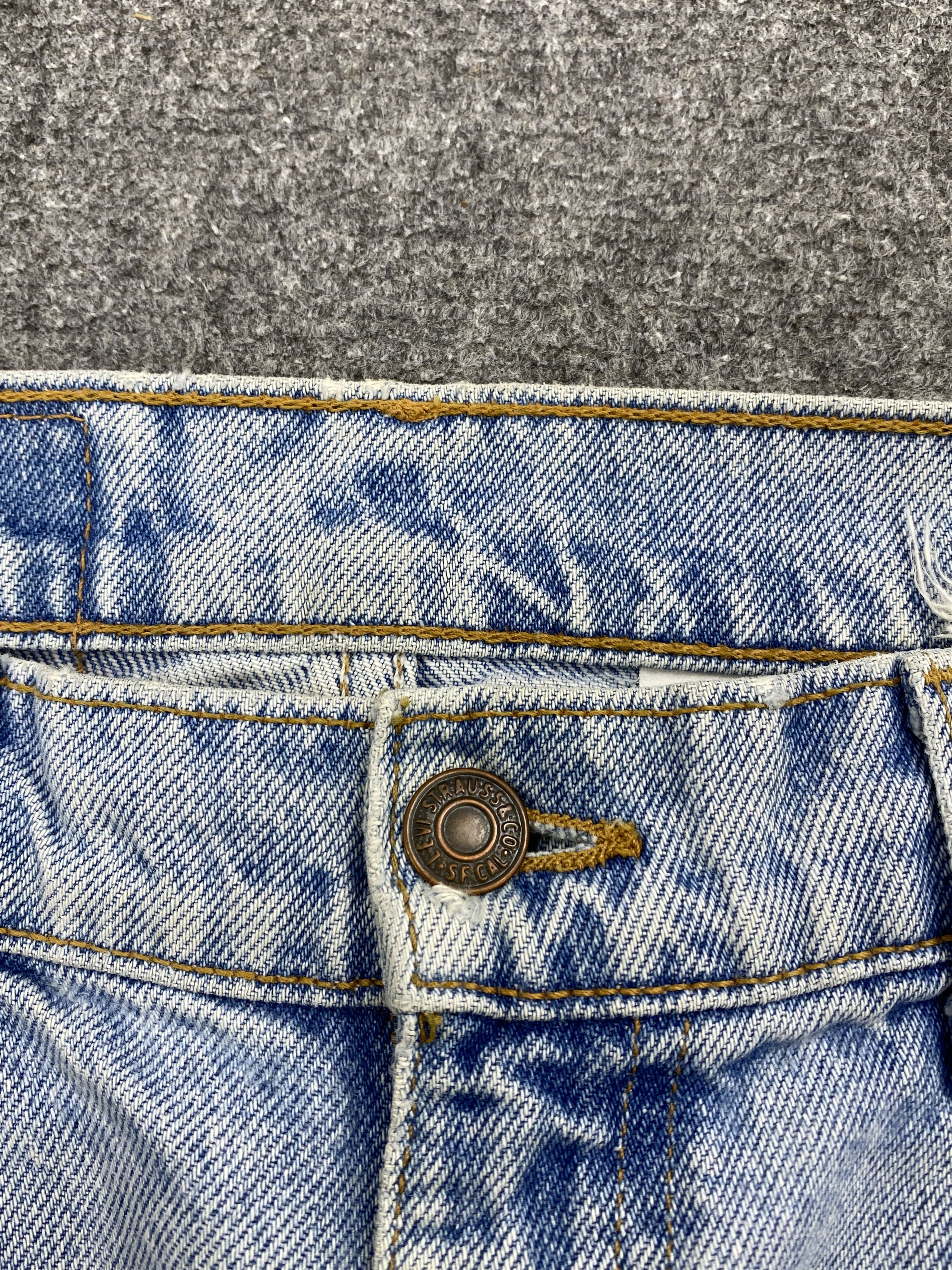 Levi's × Vintage Vintage 90s Levi's 505 Light Washed Orange Tab Jeans Size US 33 - 11 Thumbnail