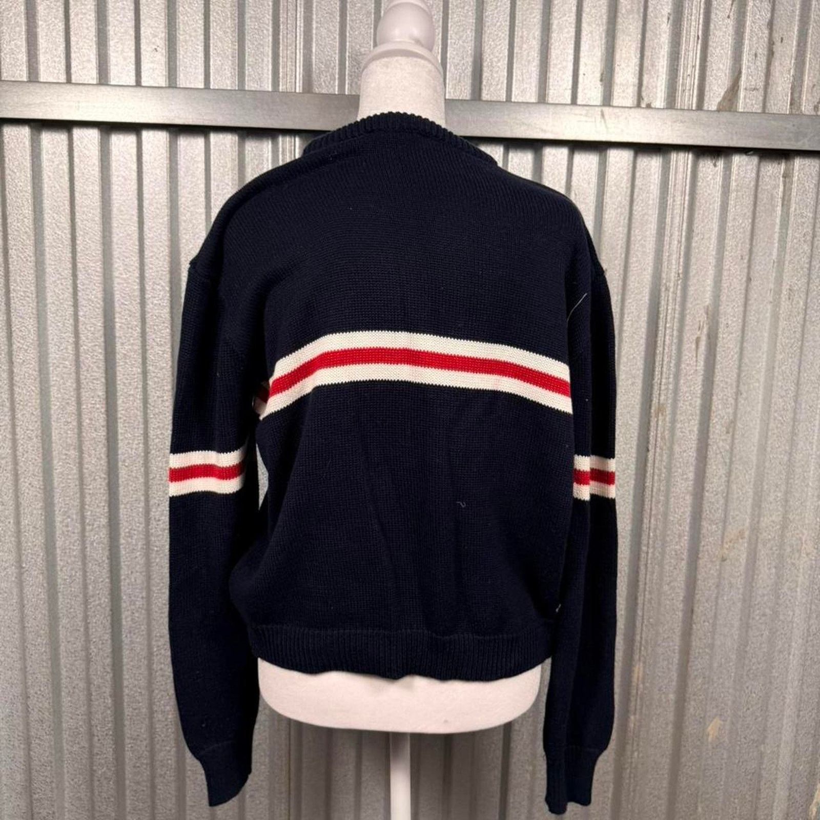 Brandy Melville Navy blue brandy melville sweater Size L / US 10 / IT 46 - 4 Thumbnail