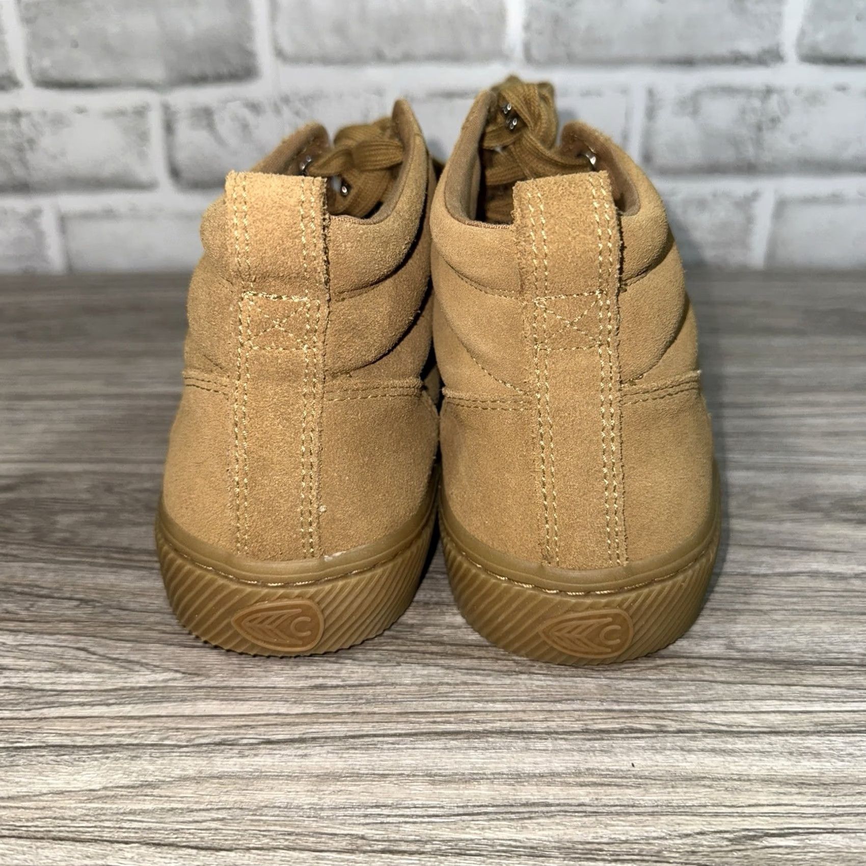 Vintage Cariuma All Camel Suede Unisex OCA Sneaker High Top Men’s 8.5 Women’s 10 EU 41 Size M / US 6-8 / IT 42-44 - 7 Thumbnail