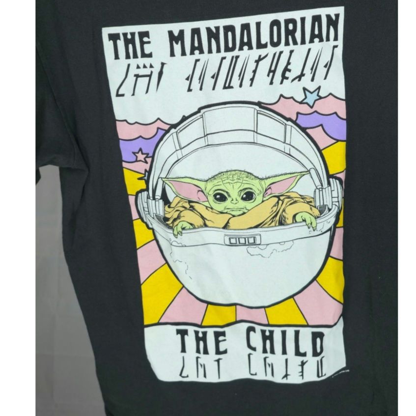 Other The Mandalorian The Child Baby Yoda Graphic Tee Size Medium Size US M / EU 48-50 / 2 - 3 Thumbnail