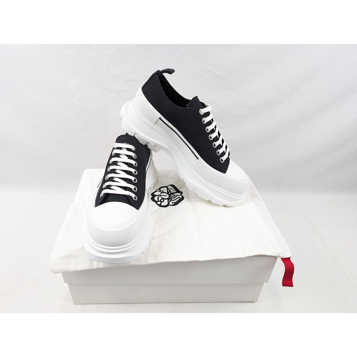 Alexander McQueen o1rshd1 Tread Slick Boots in Black/White Size US 12 / EU 45 - 20 Thumbnail