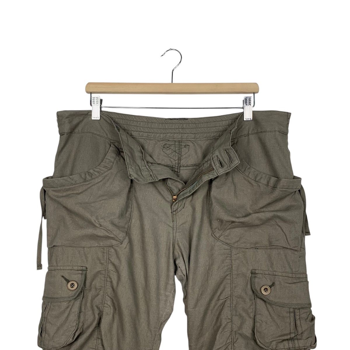Japanese Brand Bondage 3 Quarters Cargo Pant #2028-C88 Size 36" / US 14 / IT 50 - 13 Thumbnail