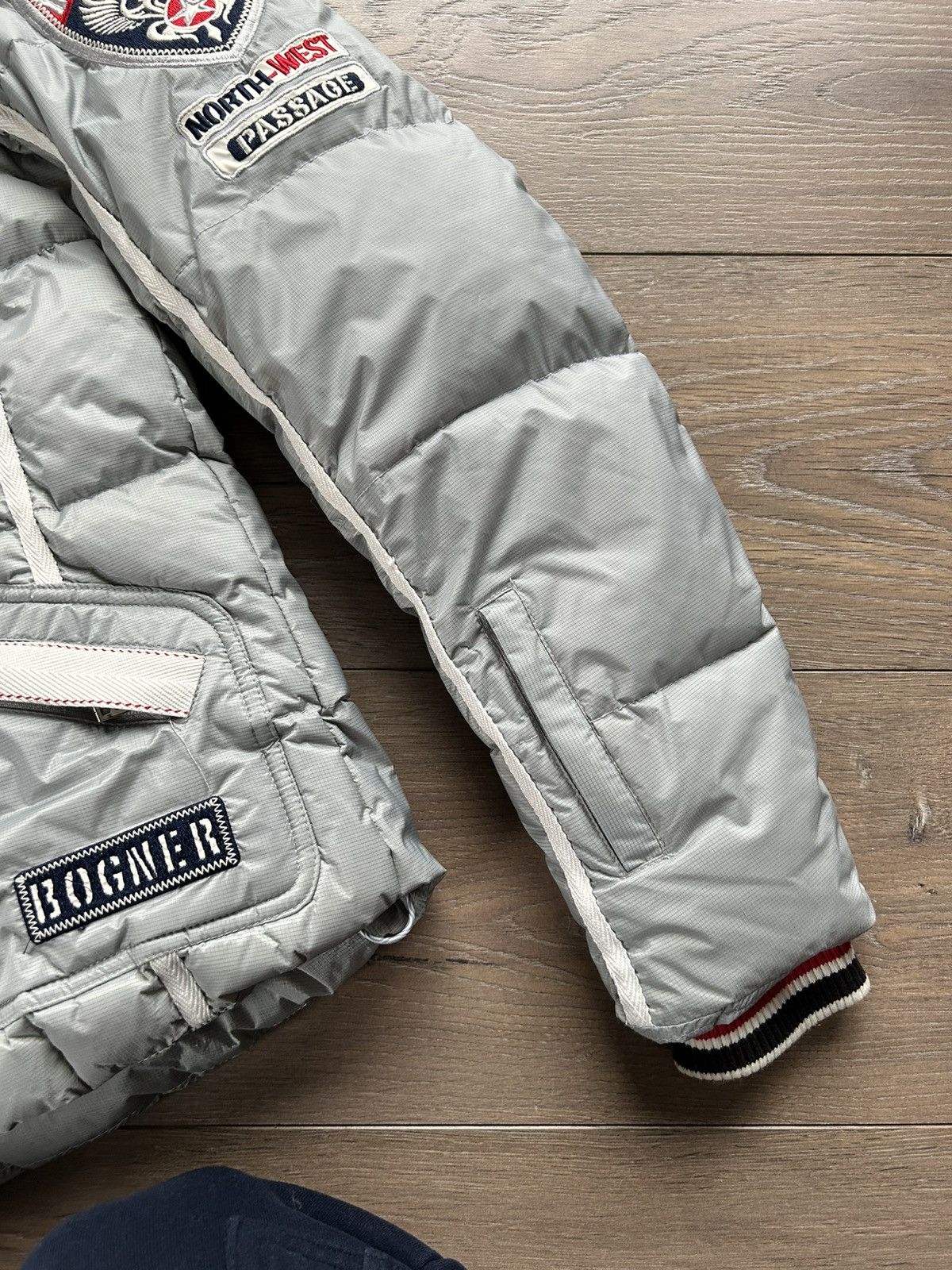 Bogner Bogner ski silver jacket S-M hoodie Size M / US 6-8 / IT 42-44 - 6 Thumbnail
