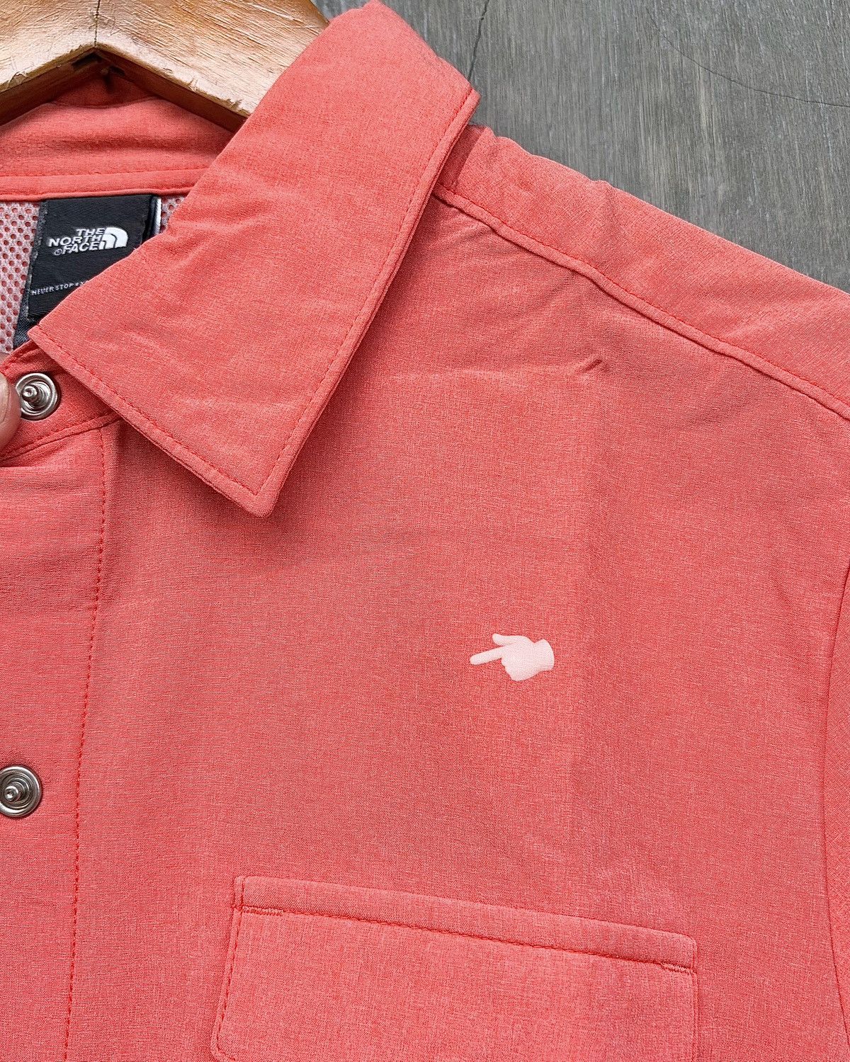 The North Face The North Face Button Up Shirt Size S / US 4 / IT 40 - 8 Thumbnail